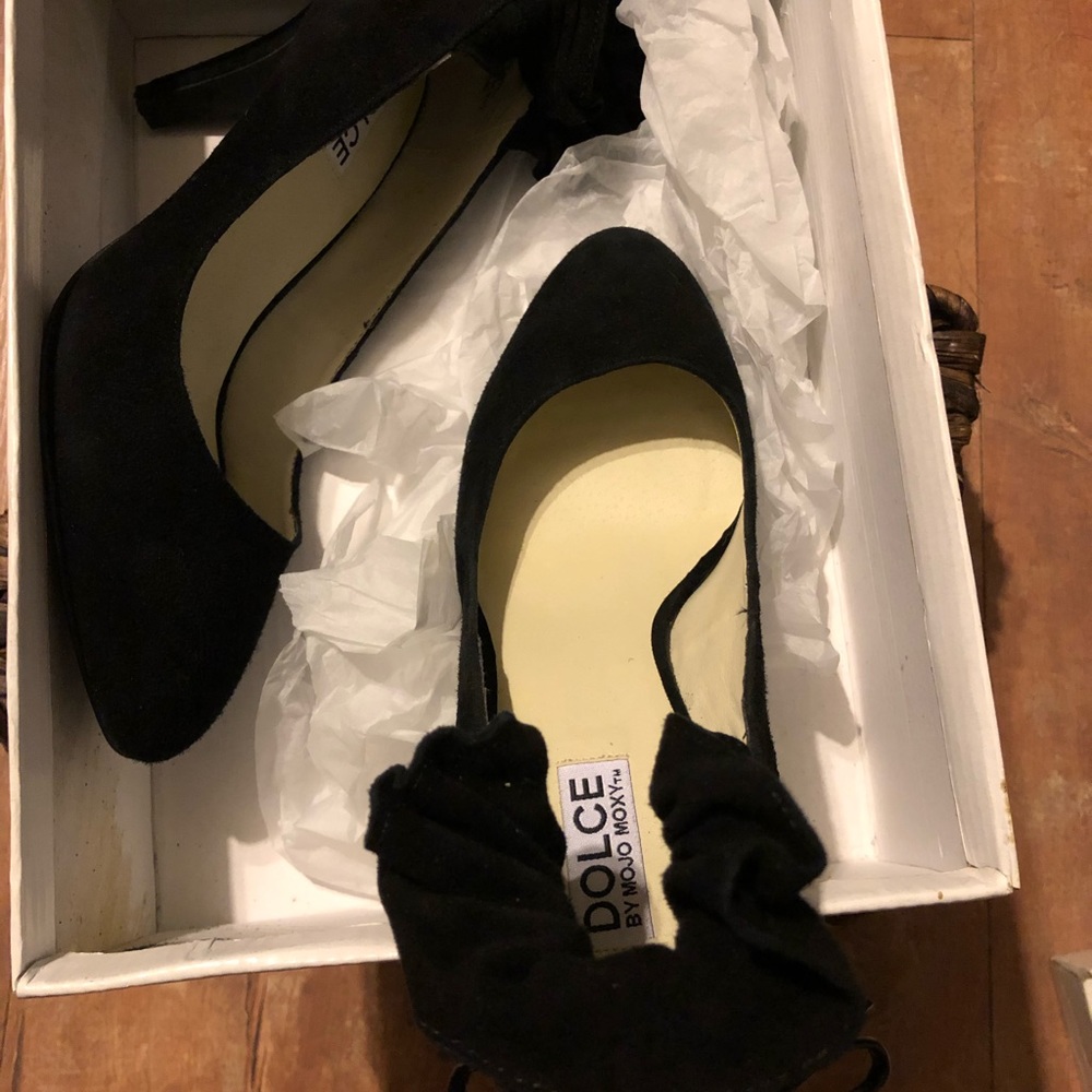 Heeled Black Dress Shoes